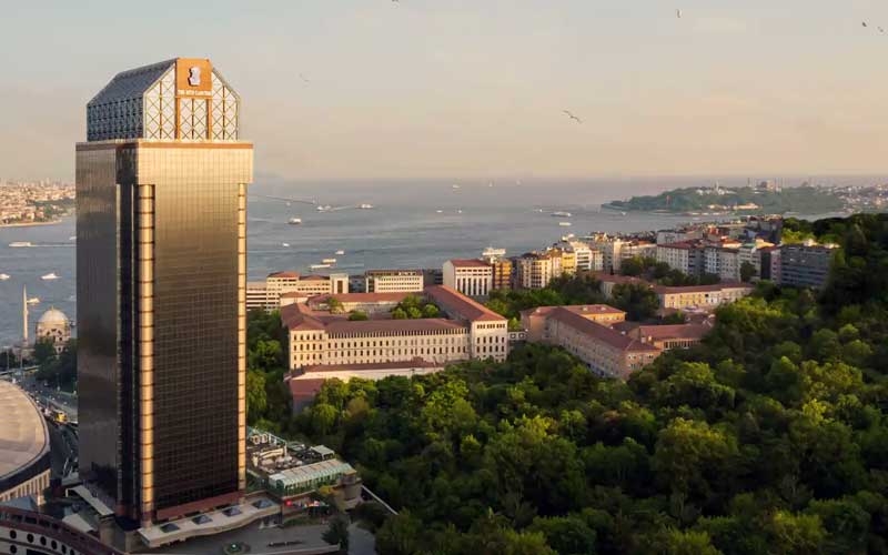The Ritz-Carlton Istanbul, dünyanın en iyi otelleri arasında