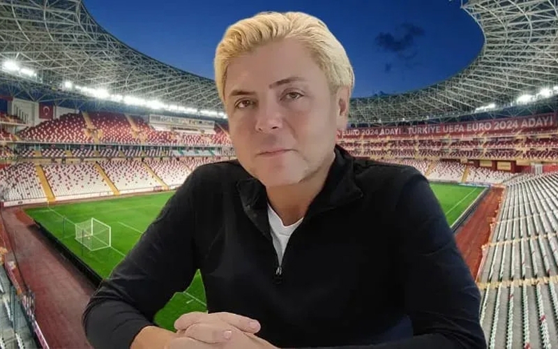Tolga Cömertoğlu, Antalya'da turizm sezonunda devam eden yol çalışmalarına tepki gösterdi