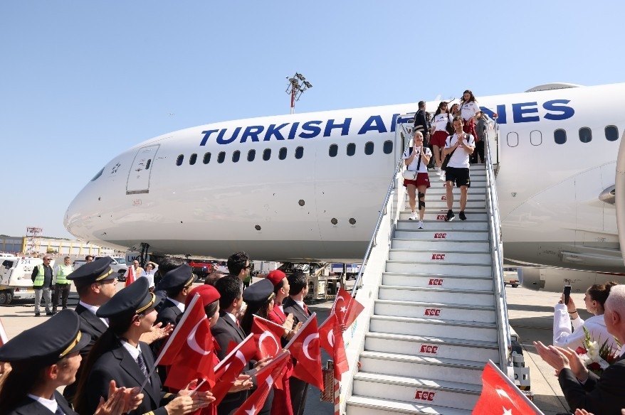 Filenin Sultanları’na THY’den coşkulu karşılama
