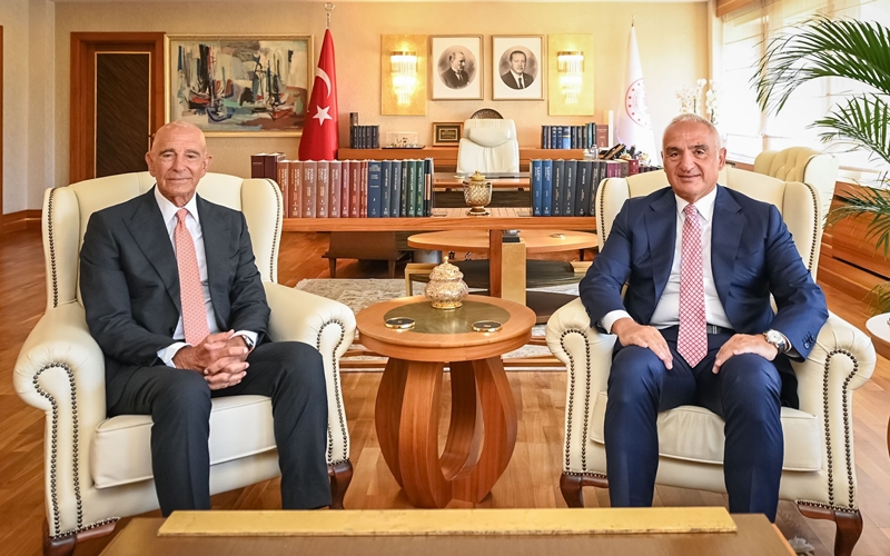 Bakan Ersoy, ABD’nin Ankara Büyükelçisi Tom Barrack’ı ağırladı
