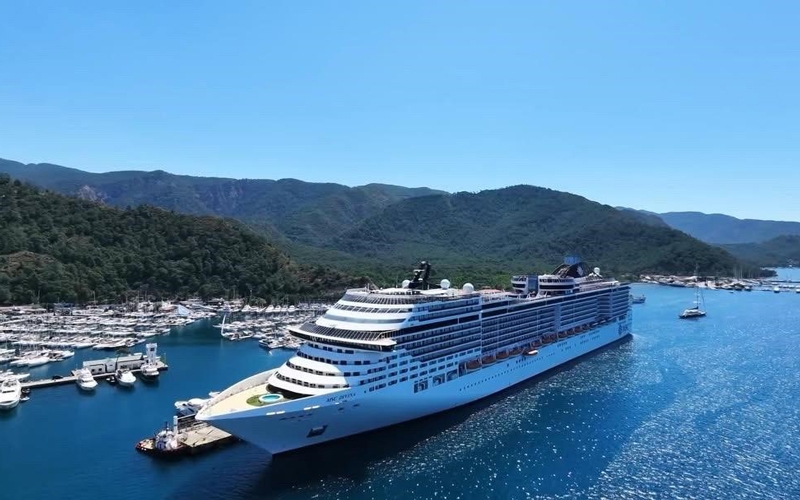 Marmaris'te kruvaziyer bereketi yaşanıyor