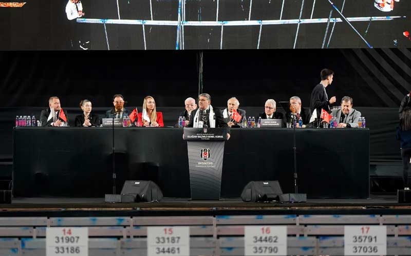 Beşiktaş, olağanüstü seçimli genel kurul kararı aldı