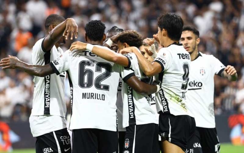 Kartal zirveye uçtu