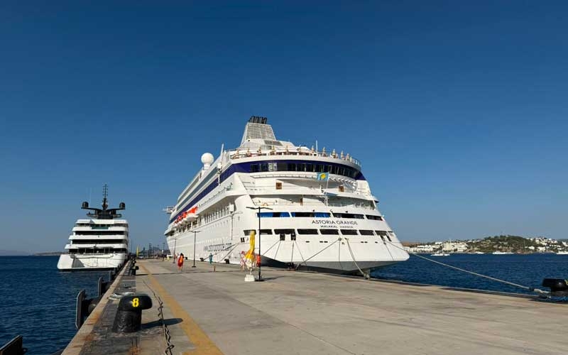 Bodrum Limanı'nda kruvaziyer hareketi