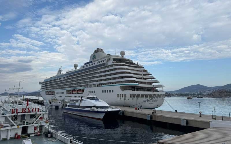 Bodrum’a 693 yolcusuyla geldi