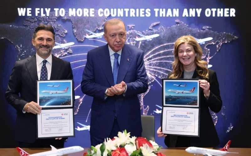 THY, 150 adede kadar yolcu uçağı siparişi için Boeing'le anlaşma imzaladı