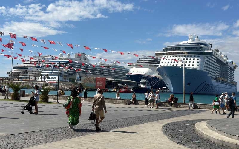 4 kruvaziyerle 11 bin 811 turist geldi