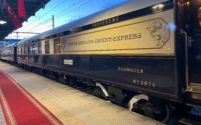 Paris’ten yola çıkan Orient Express İstanbul’a geldi