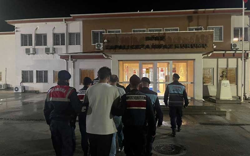 Otel sahibi  ile çalışanı tutuklandı