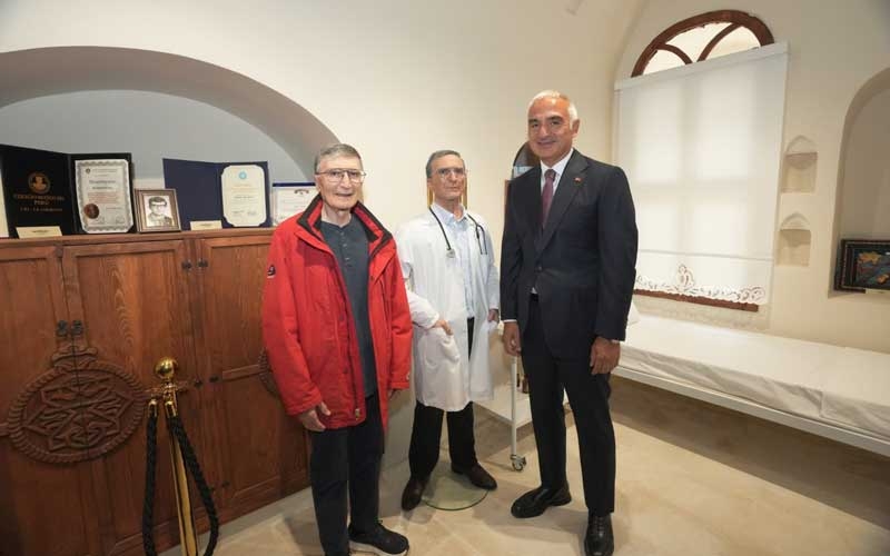 Bakan Ersoy'dan Aziz Sancar'a büyük vefa