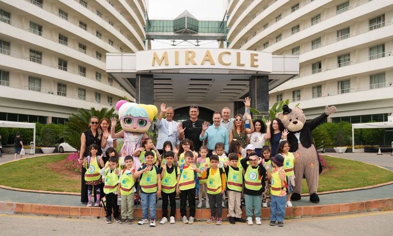 Miracle Resort Hotel'in minik Doğa Kaşifleriyle Mavi Bayrak Gururu