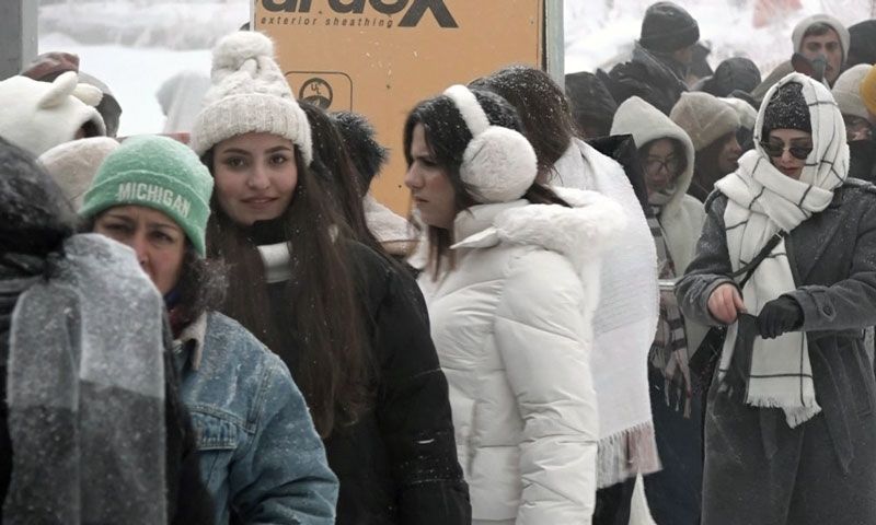 Uludağ’a yoğun kar yağdı, pistler doldu taştı