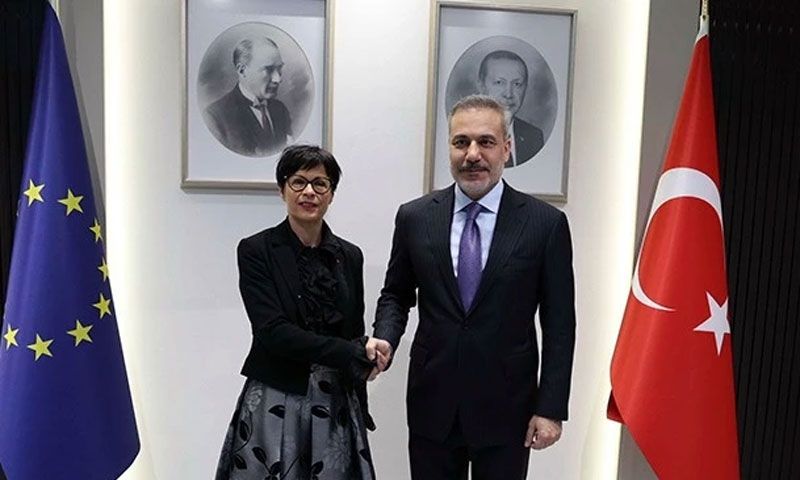 Türk vatandaşlarına çok girişli Schengen vizesinin kolaylaştırılması ve vize serbestisi beklentisi