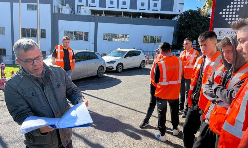 Çalışanlar Otelden paralarını alamayınca greve gitti