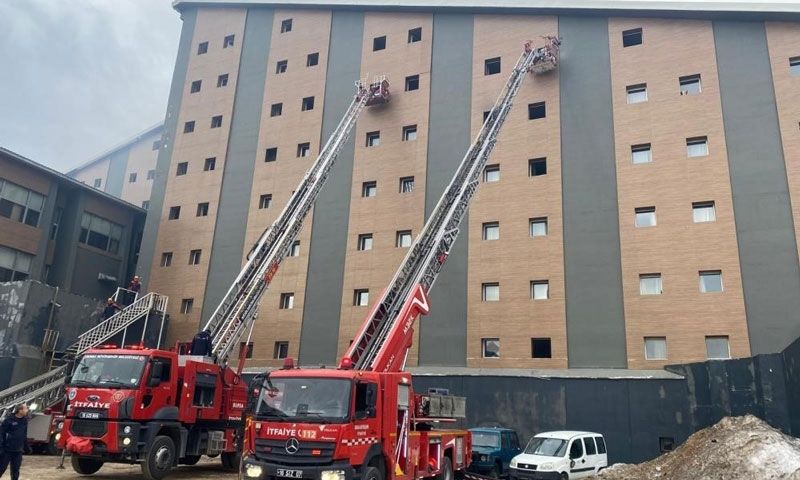 Uludağ'daki otel yangını davasında tutuklu sanıklara ev hapsi kararı verildi