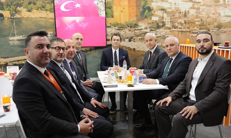 DEV OPERATÖRLERLE ALANYA'NIN  2026 ROTASI ÇİZİLDİ