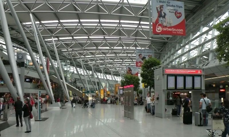 Berlin Brandenburg Havalimanı'nda grev: 450 uçuş iptal edildi