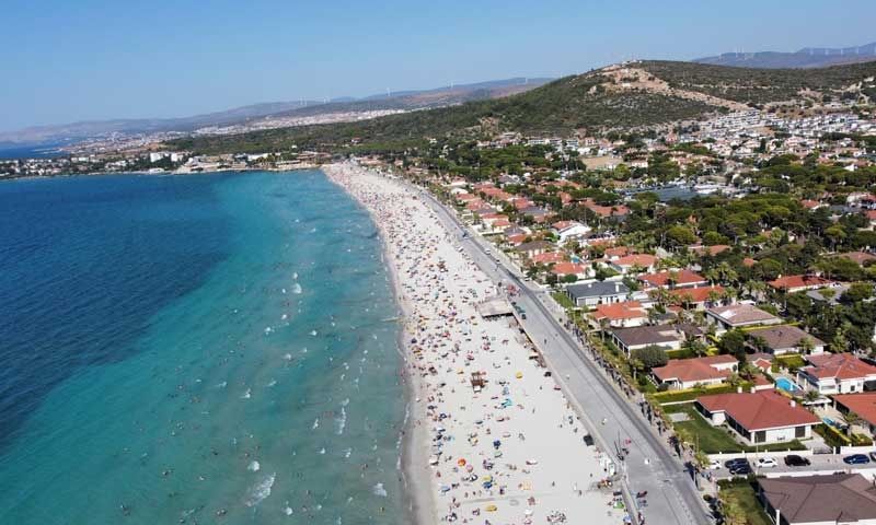 Turistik ilçeye gelen turistlerle nüfus 1 milyona dayandı