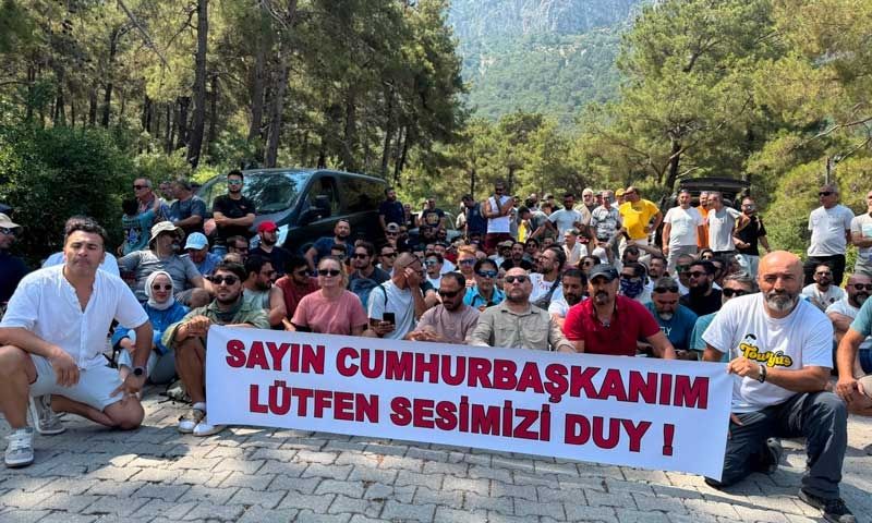 Ölüdeniz'de pilotlar uçuşları durdurdu