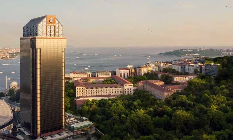 The Ritz-Carlton Istanbul, dünyanın en iyi otelleri arasında