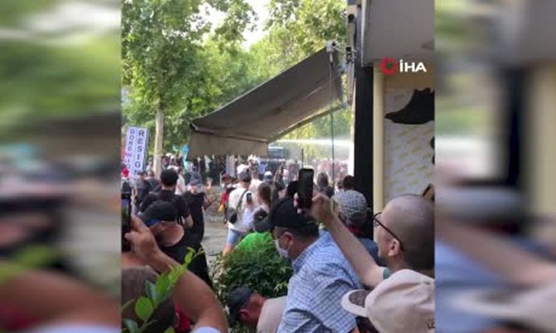 Trump'ın damadının tatil köyü projesi çatışmaya yol açtı: 5 polis yaralandı