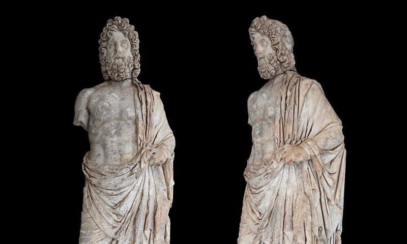 Aspendos'ta Sağlık tanrısı ve oğlunun 2,20 metrelik heykeli bulundu