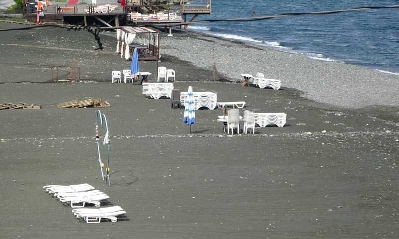 Turist var denize giren yok