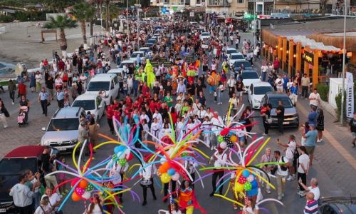 Kuşadası Sokak Festivali coşkusu uluslararası arenaya taşındı